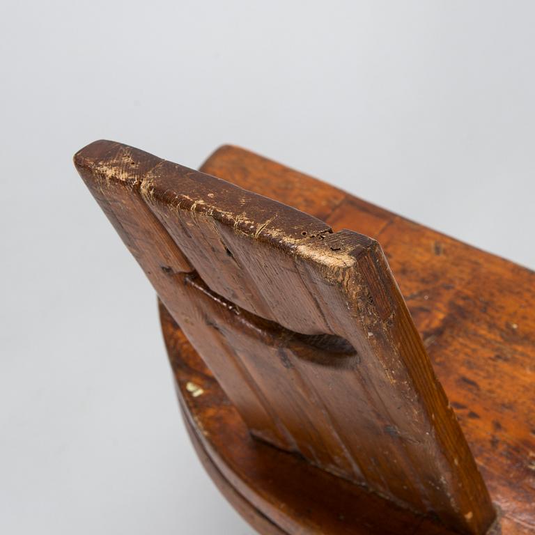 Bord/stol, allmoge, märkt 1841.