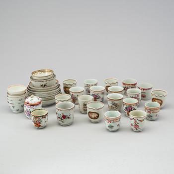 A group of 29 cups, one CREME POT and 8 saucers, Chinese export porcelain, 18th century.