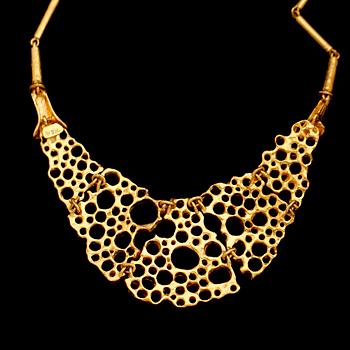 COLLIER, 18 k guld, modern design, 1900-talets andra hälft. Vikt ca 106 gram.