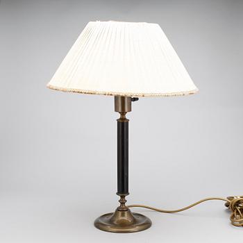 BORDSLAMPA, 1900-talets första hälft.