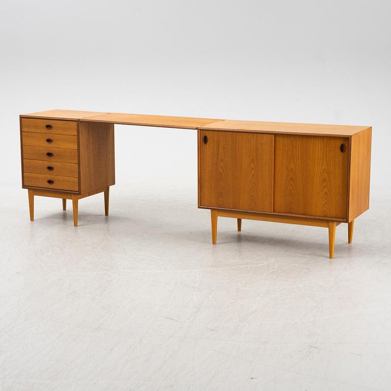 A teak veneered sideboard, 1950's/1960's.