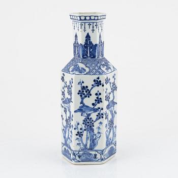 Vas, porslin, Kina, Qingdynasti, 1800-tal.