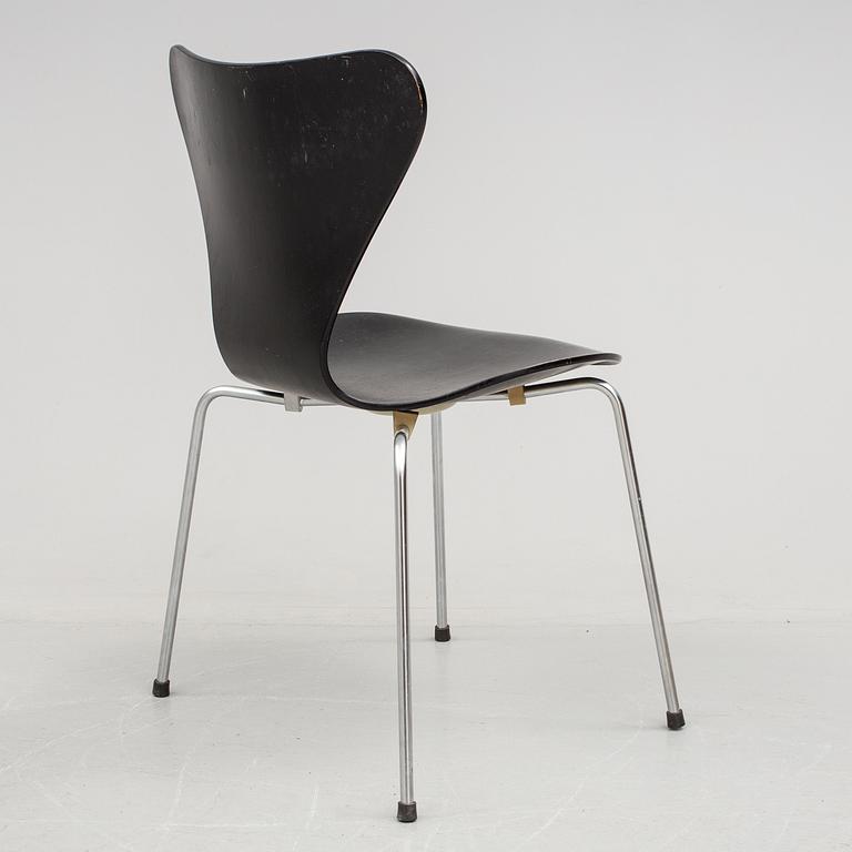 STOL, "Sjuan", Arne Jacobsen för Fritz Hansen, Danmark 1968.