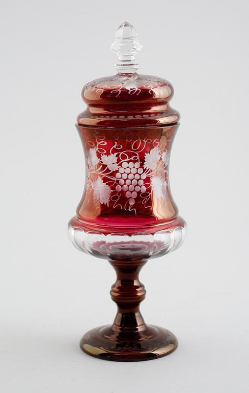 LOCKPOKAL, glas, Böhmen, 1900-talets första hälft.