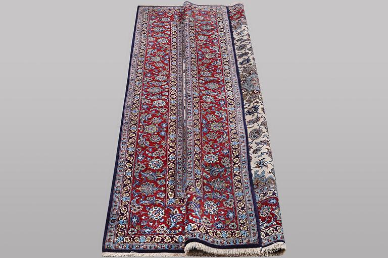 Matta, Isfahan, silkevarp och silkesinslag, ca 245 x 155 cm.