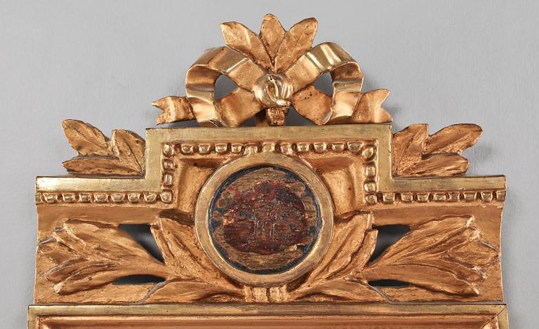 SPEGEL, gustaviansk, omkring 1800.