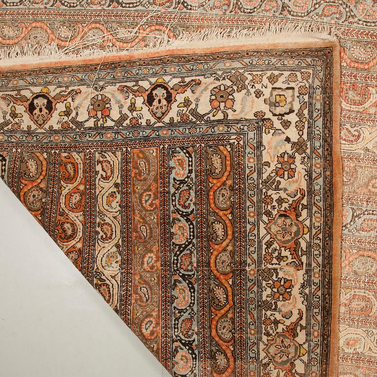MATTA, semiantik, troligen Qum. 220x315 cm.