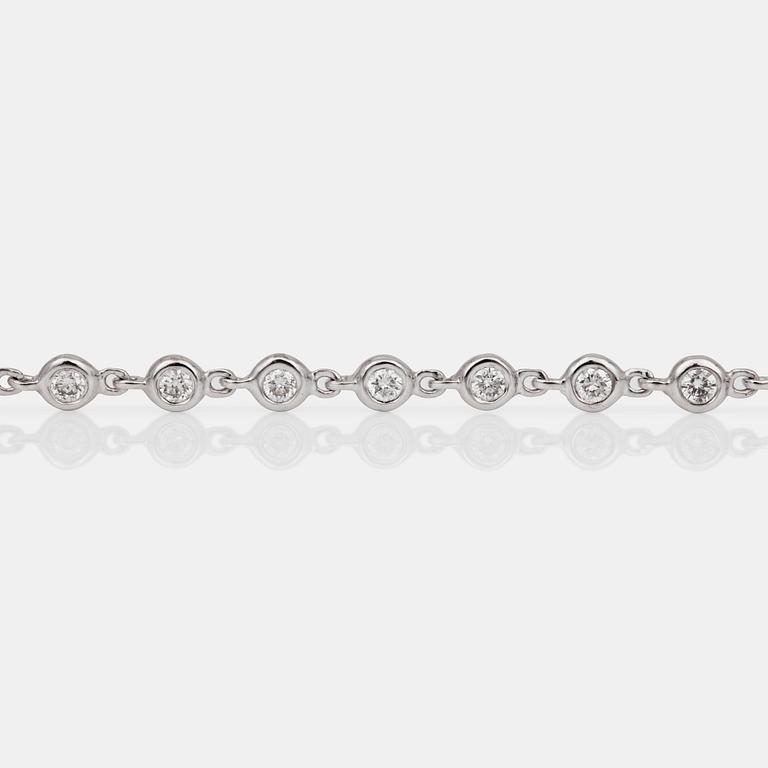 A brilliant-cut diamond necklace.