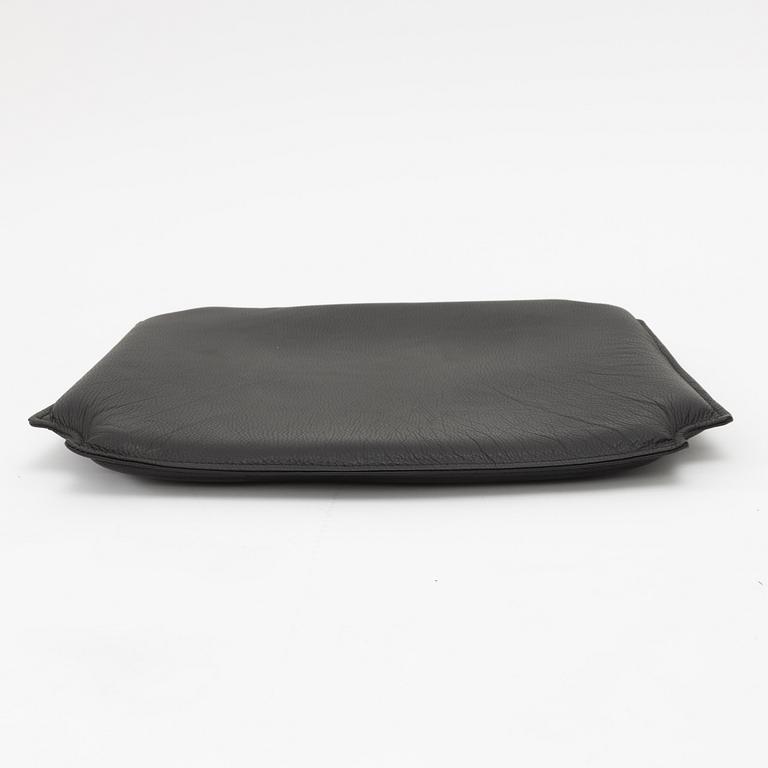 Carl Hansen & son, dynor, 6 st, CH24, Danmark, 2000-tal.