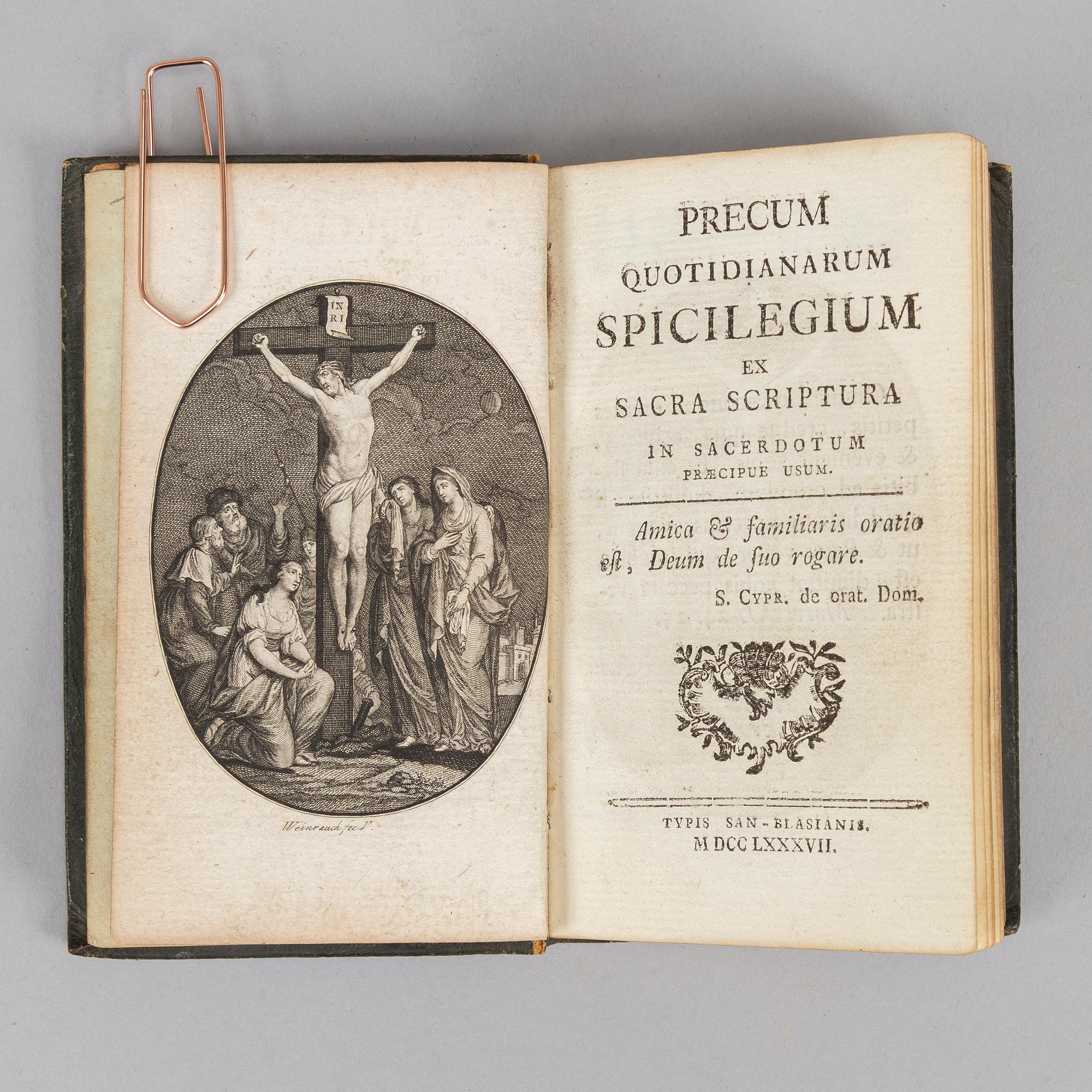 Attractive little bindnings.