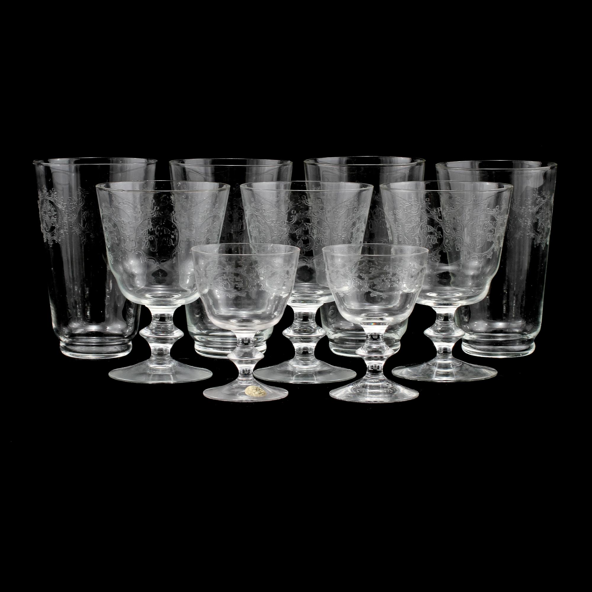 GLASSERVISDELAR, 27 st, Kosta, omkring 1900-talets mitt.