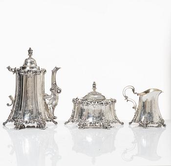 A three-piece silver coffee service, Gustaf Mölleborg, Stockholm, 1903.