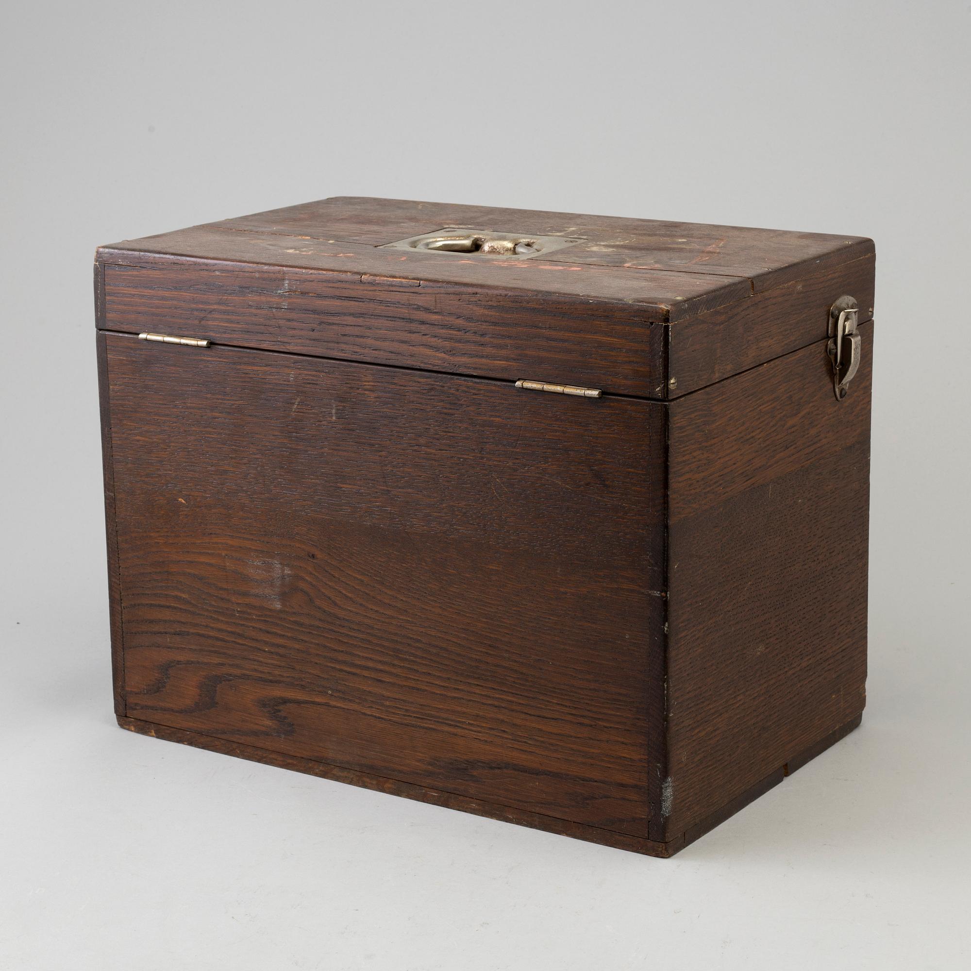 DENTIST'S EQUIPMENT, 1930s.