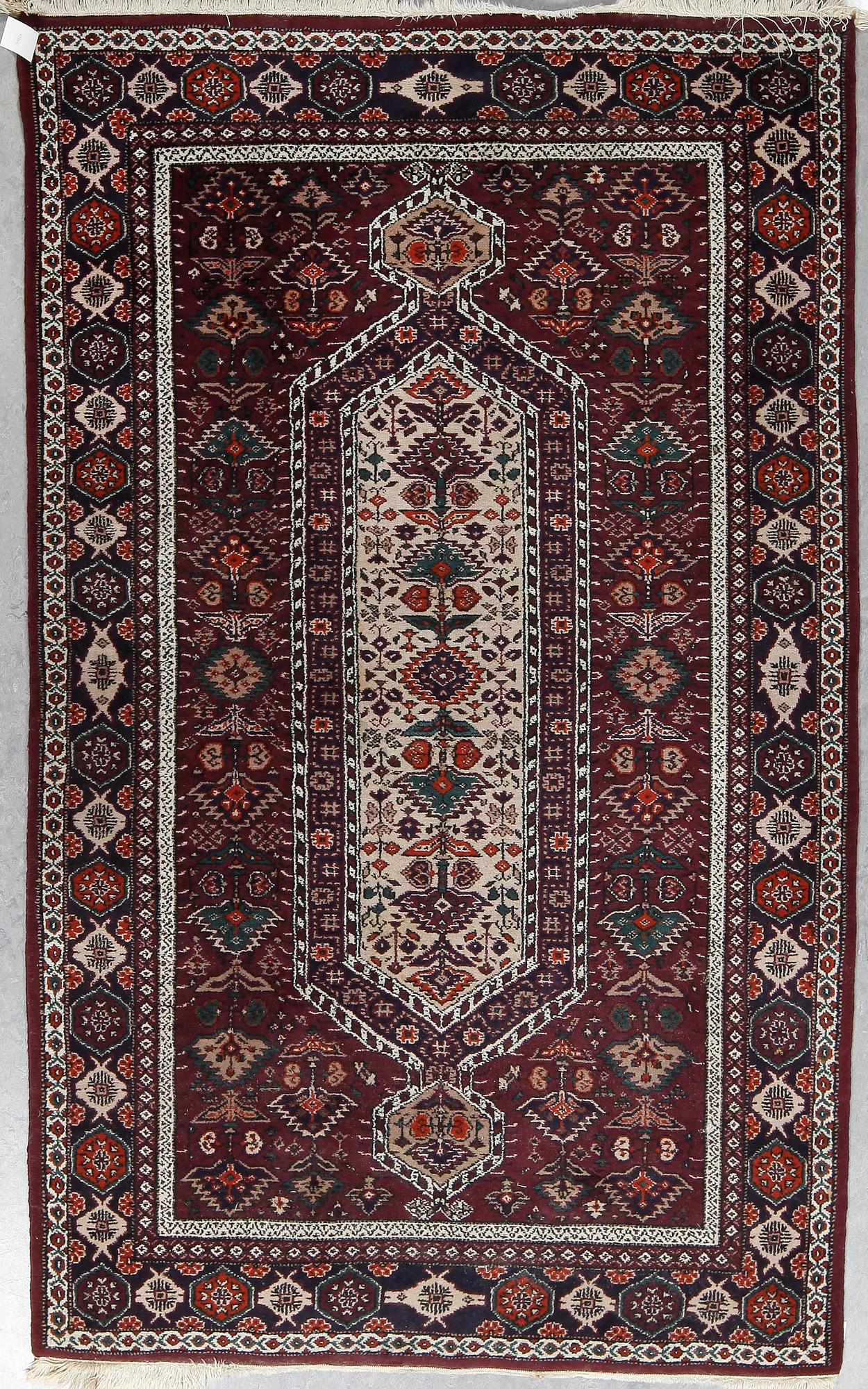 MATTA, Pakistan, ca 216x132 cm.