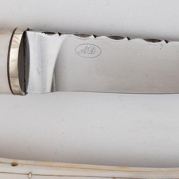 A reindeer horn knife by Bertil Fällman, signed.