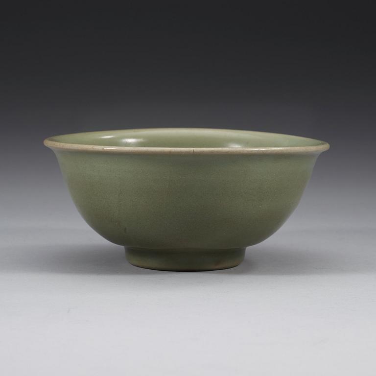 SKÅL, keramik. Ming dynastin (1368-1644).