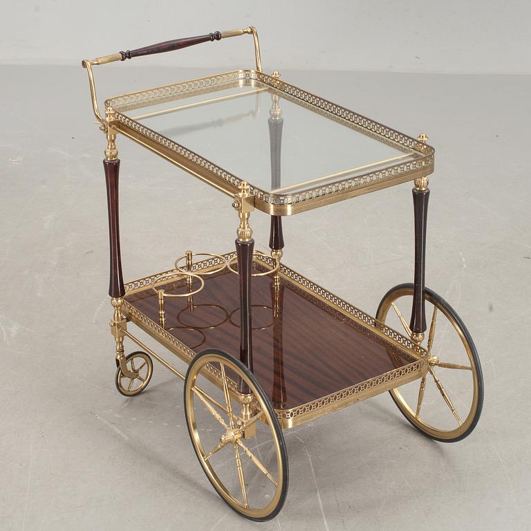 SERVERINGSVAGN, 1900-talets andra hälft.