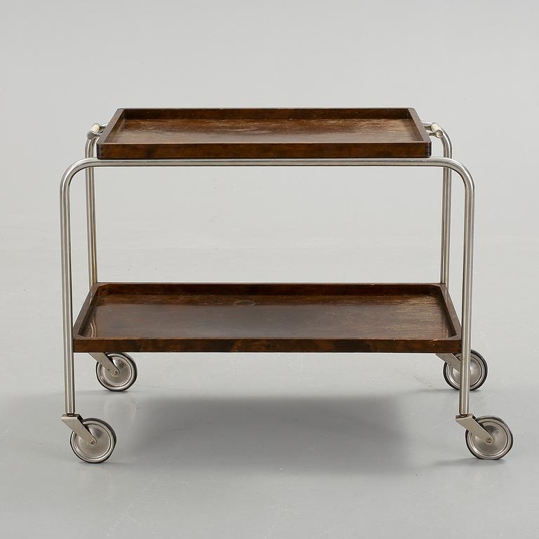 SERVERINGSVAGN, 1900-talets andra kvartal.