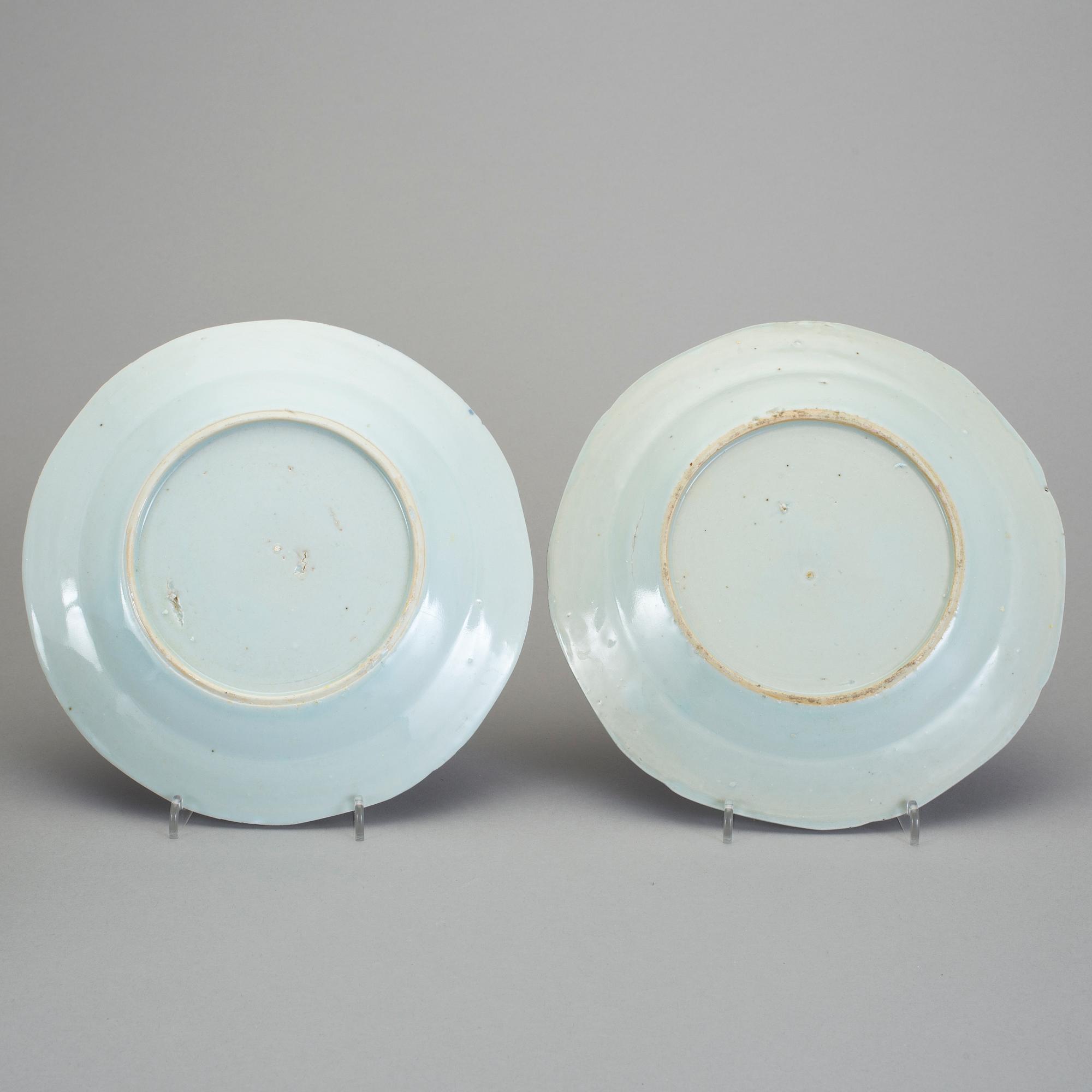 TALLRIKAR, 20 stycken snarlika, porslin, Kina, Jiaqing (1796-1820).