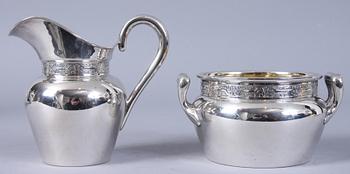 KAFFESERVIS, 3 delar, silver. Stockholm, 1908. 940 gram.