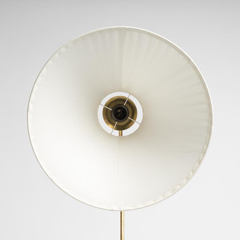 Harald Notini, golvlampor, ett par, modell "15230", Arvid Böhlmarks Lampfabrik, Stockholm, 1940-tal.