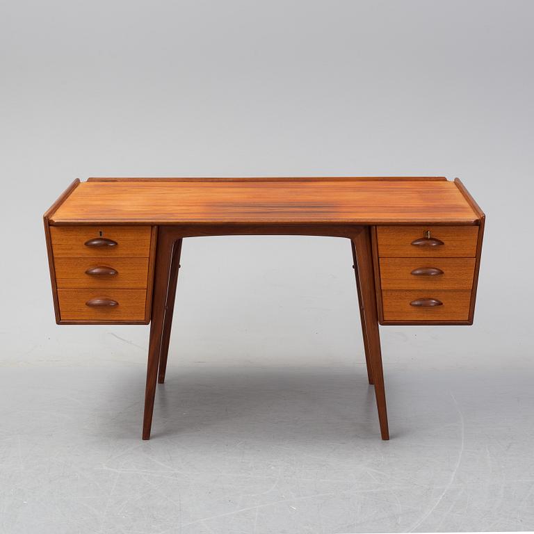 An 'Uddebo' writing desk by Svante Skogh for Balder, 1950's.
