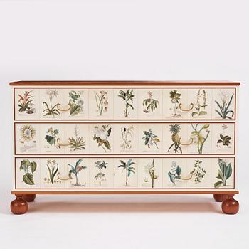 Josef Frank, a mahogany chest of drawers 'Florabyrå Linné', Svenskt Tenn, Sweden 2007, model 1050, jubilee ed. 31/50.