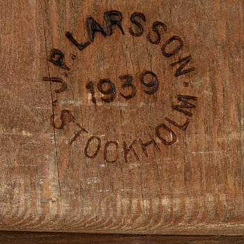 SPEGELLAMPETT, gustaviansk stil. J.P. Larsson, Stockholm, 1939.