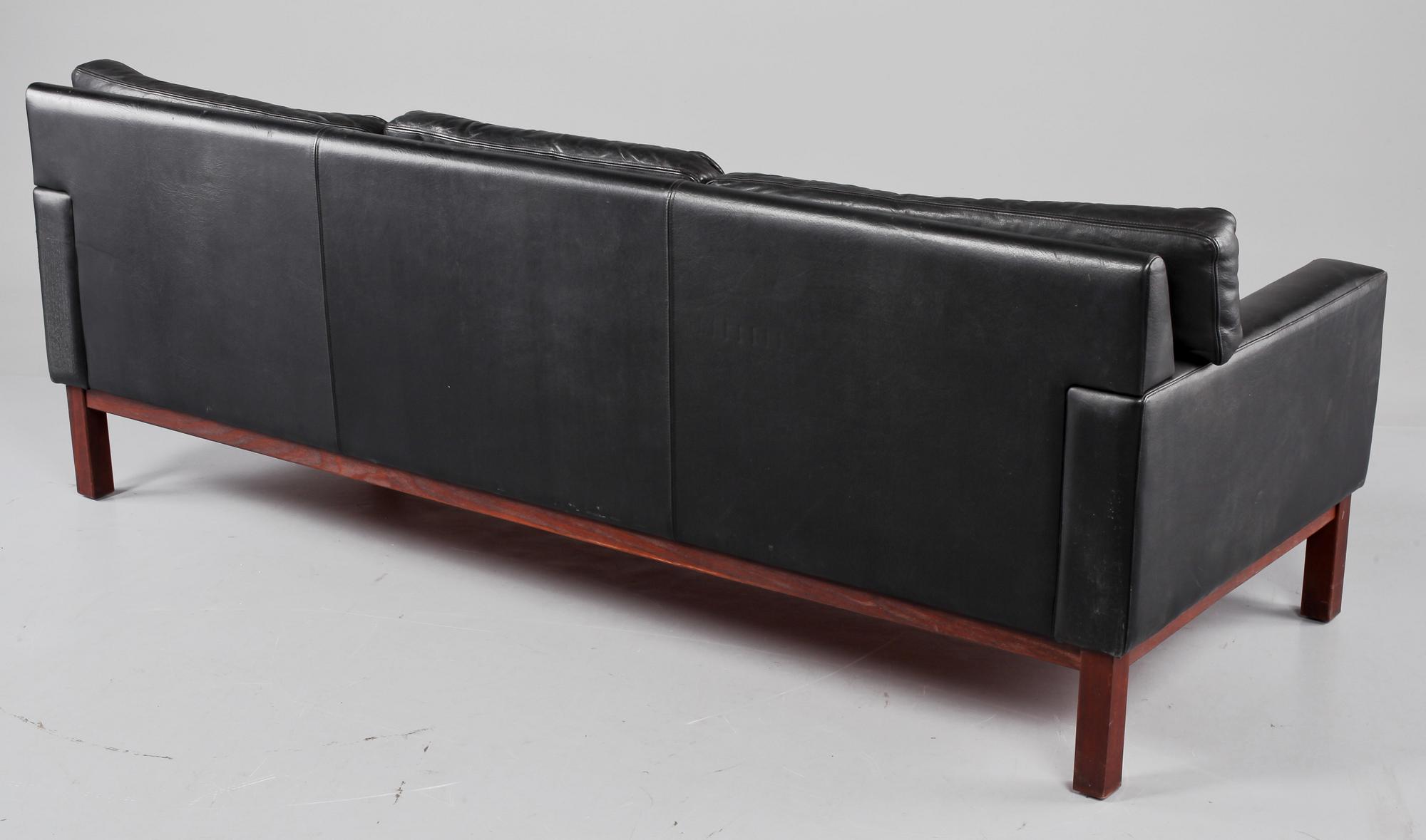 SOFFA SAMT FÅTÖLJ, 1960-tal.