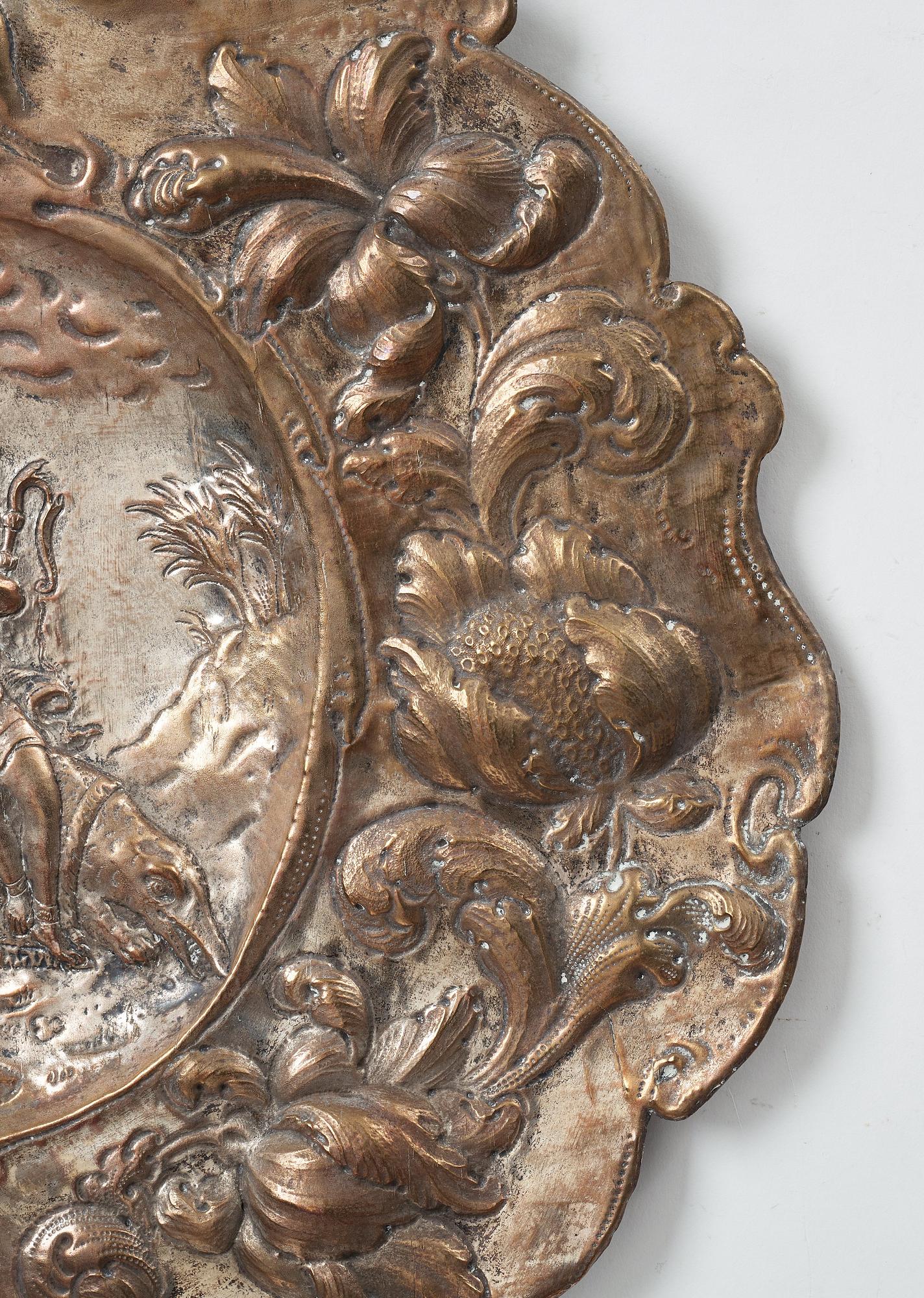 LJUSPLÅTAR, för ett ljus, ett par, barock, 1600-talets senare del, Sverige eller Tyskland/Nederländerna.