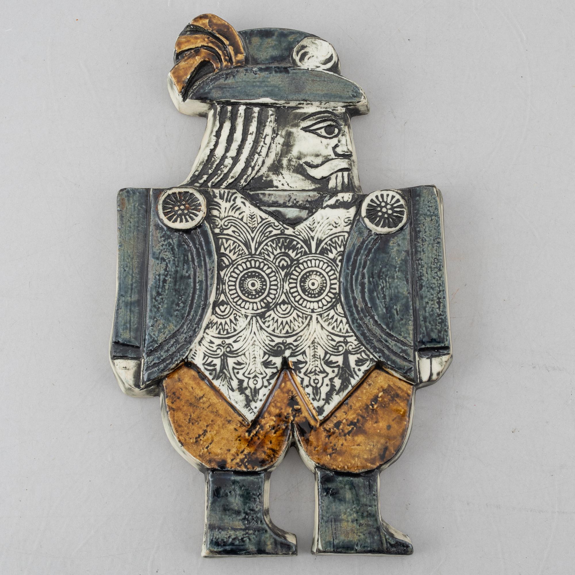 Lisa Larson, väggreliefer, 4 st, stengods, ur serien "Drabant", Gustavsberg.