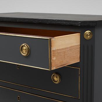 Late Gustavian style chest of drawers, second half of the 20th century.