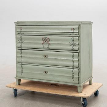 Chest of drawers, turn of the 20th century.