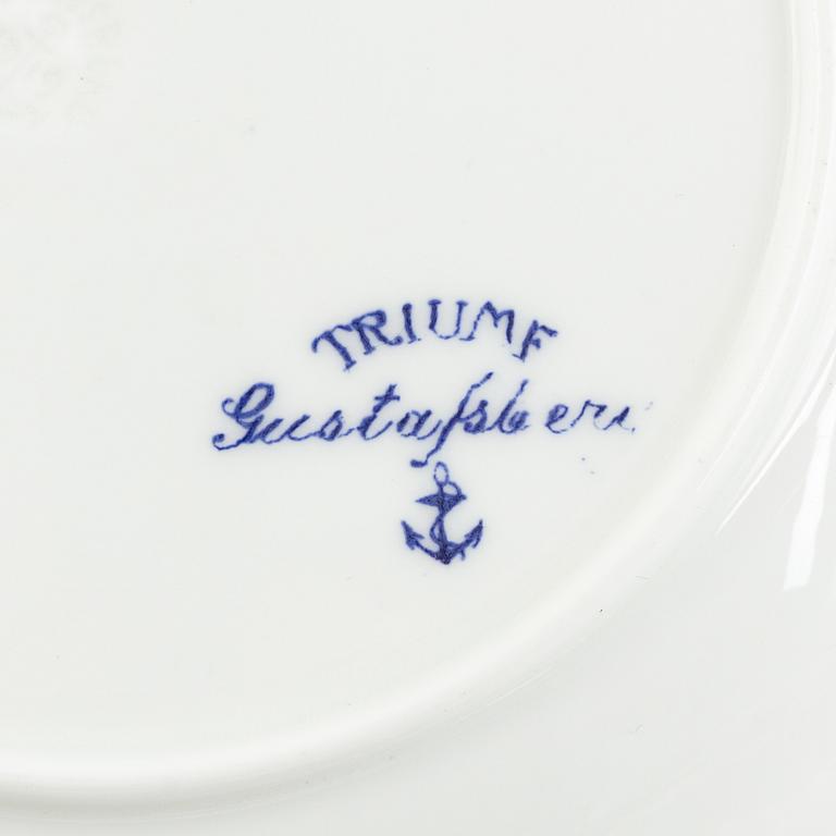 A 121-piece porcelain service, "Triumf" from Gustavsberg, Sweden.