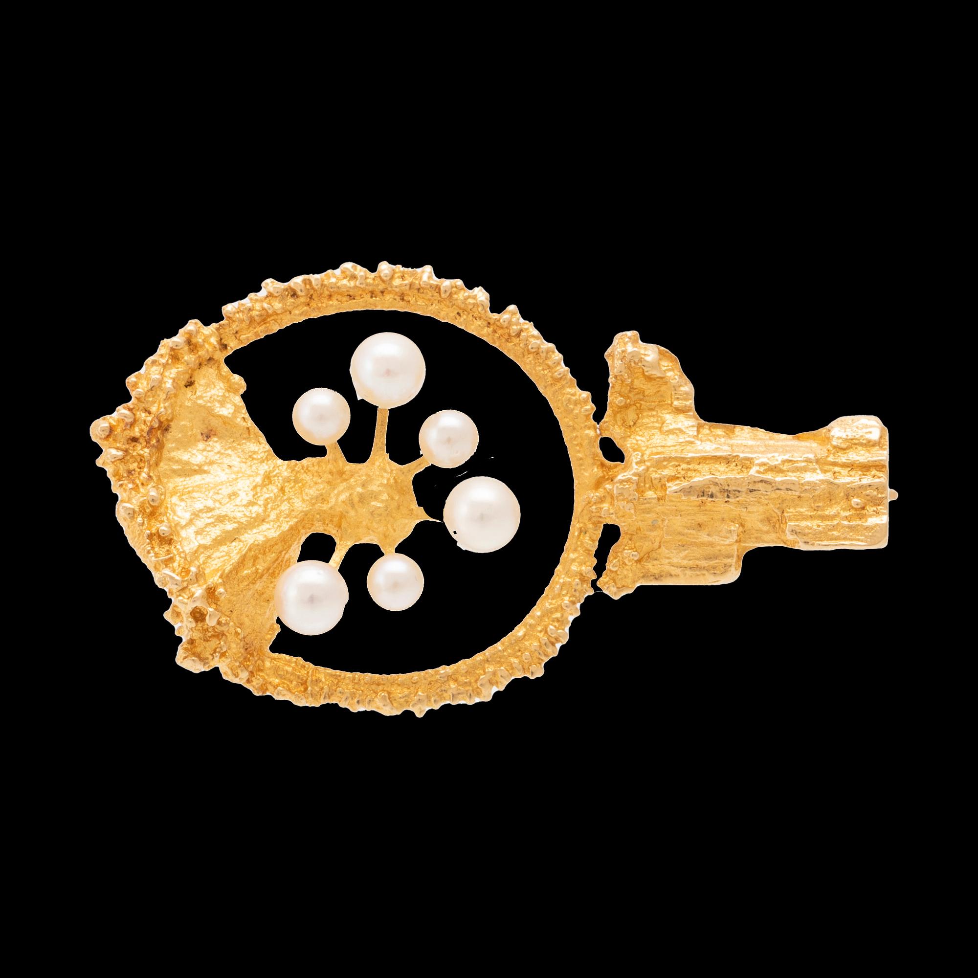 Björn Weckström, brooch "Merikukka/Sea Flower" in 18K gold with cultured pearls.