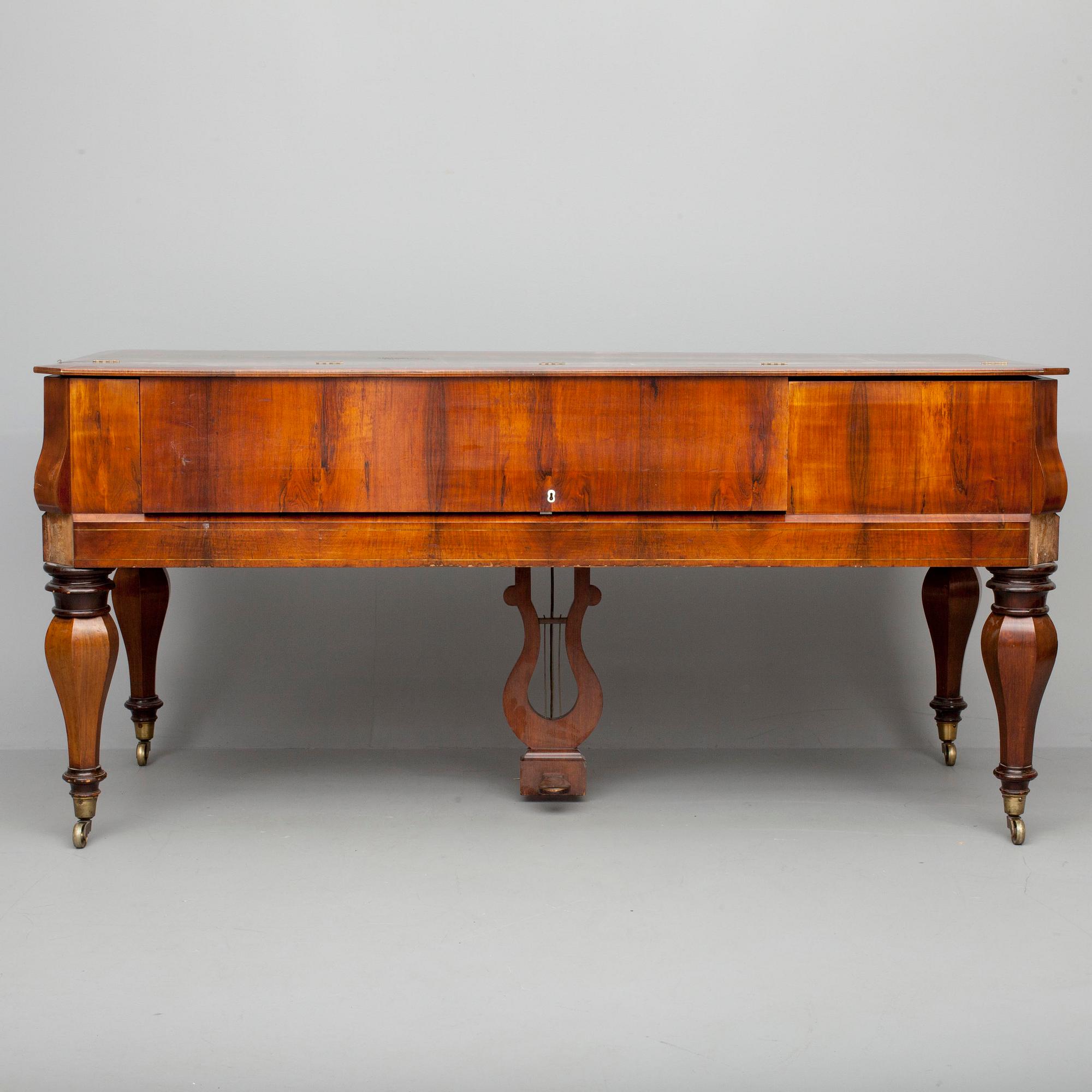 TAFFELPIANO, P. Beck, St. Petersburg. Ryssland 1800-tal.