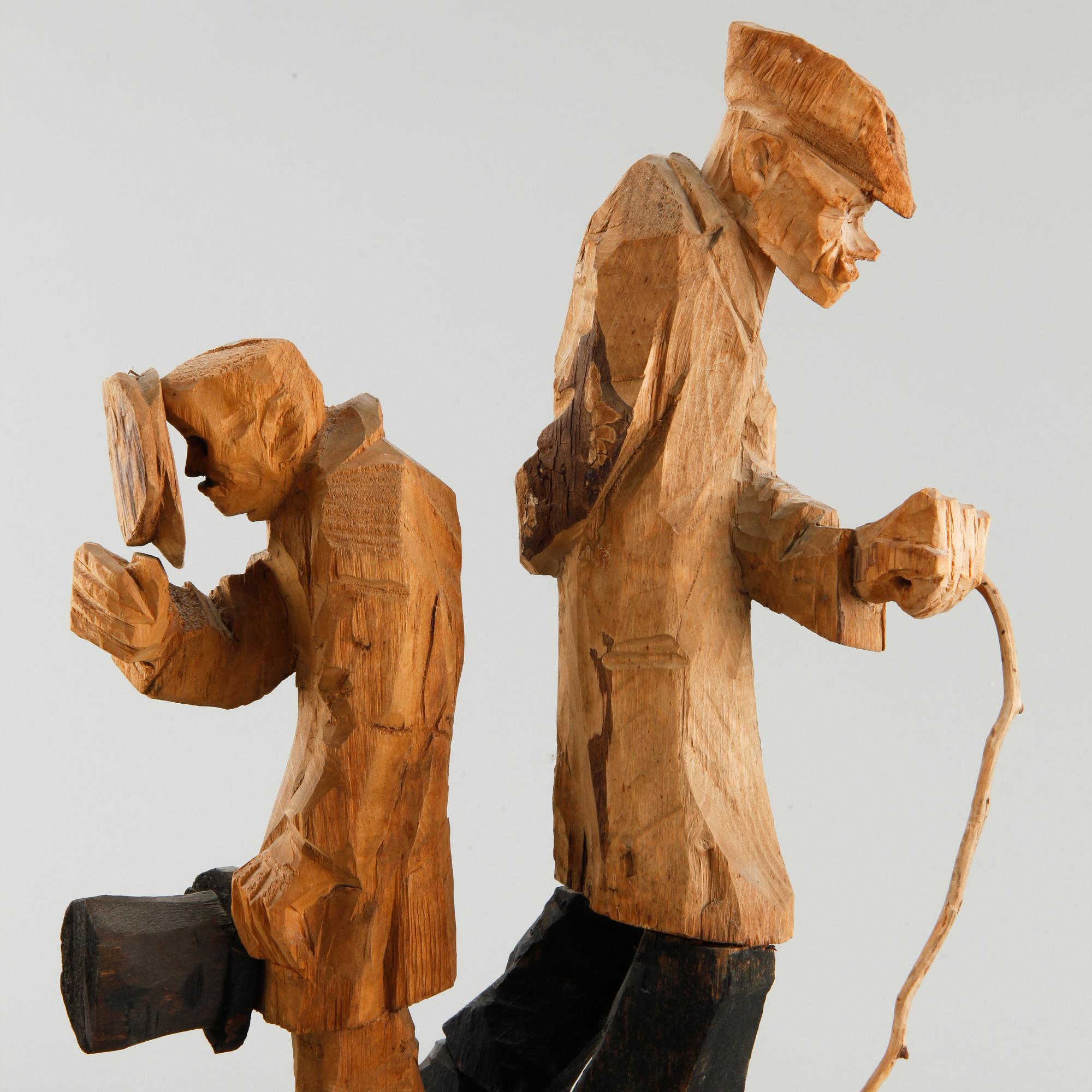 Rwo unsigned wooden skulptures from the 20th century.