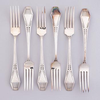 A 36-piece set of silver cutlery, Suomi series, Kultateollisuus oy, Turku, Finland 1988-2001.