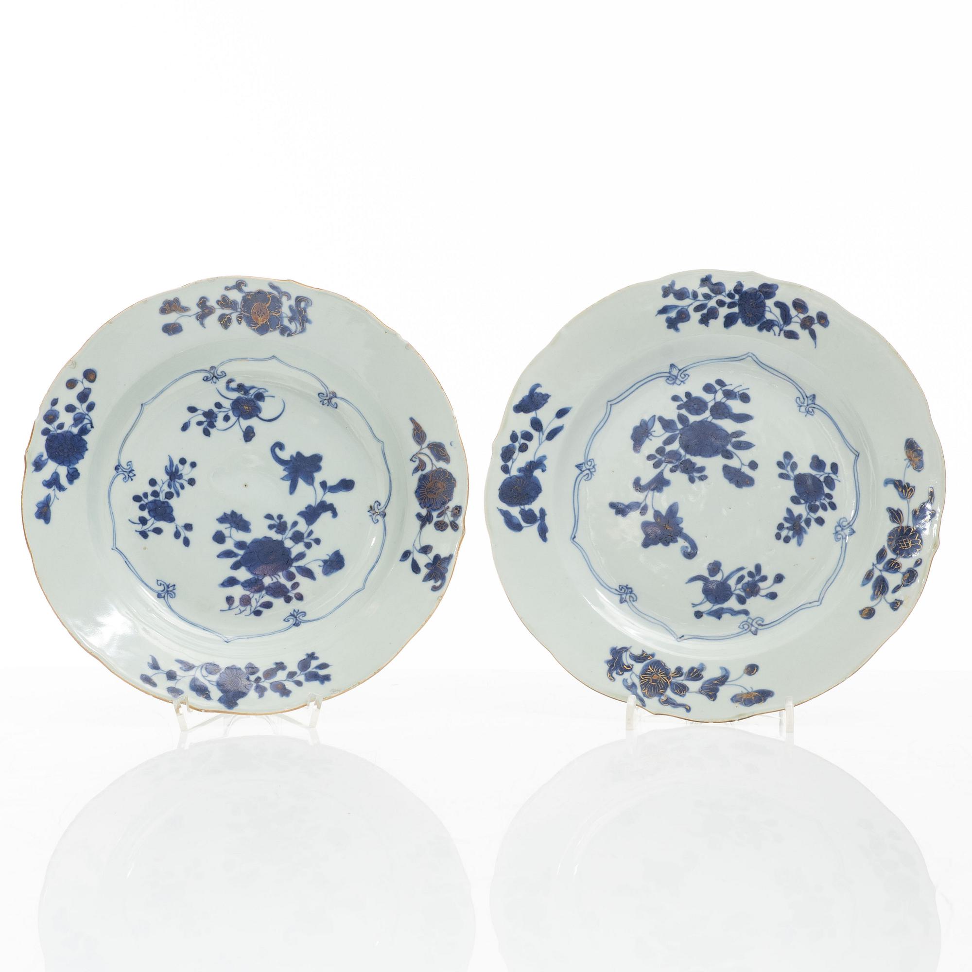 Tallrikar, 22 stycken, kompaniporslin, Kina, Qingdynastin, Qianlong (1736-95).