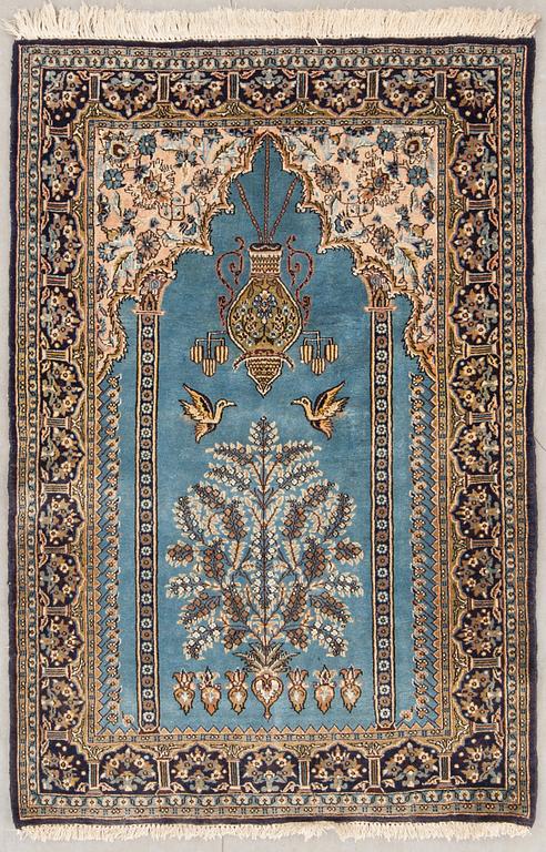 MATTA, old, Ghom, part silk, ca 152 x 102 cm.