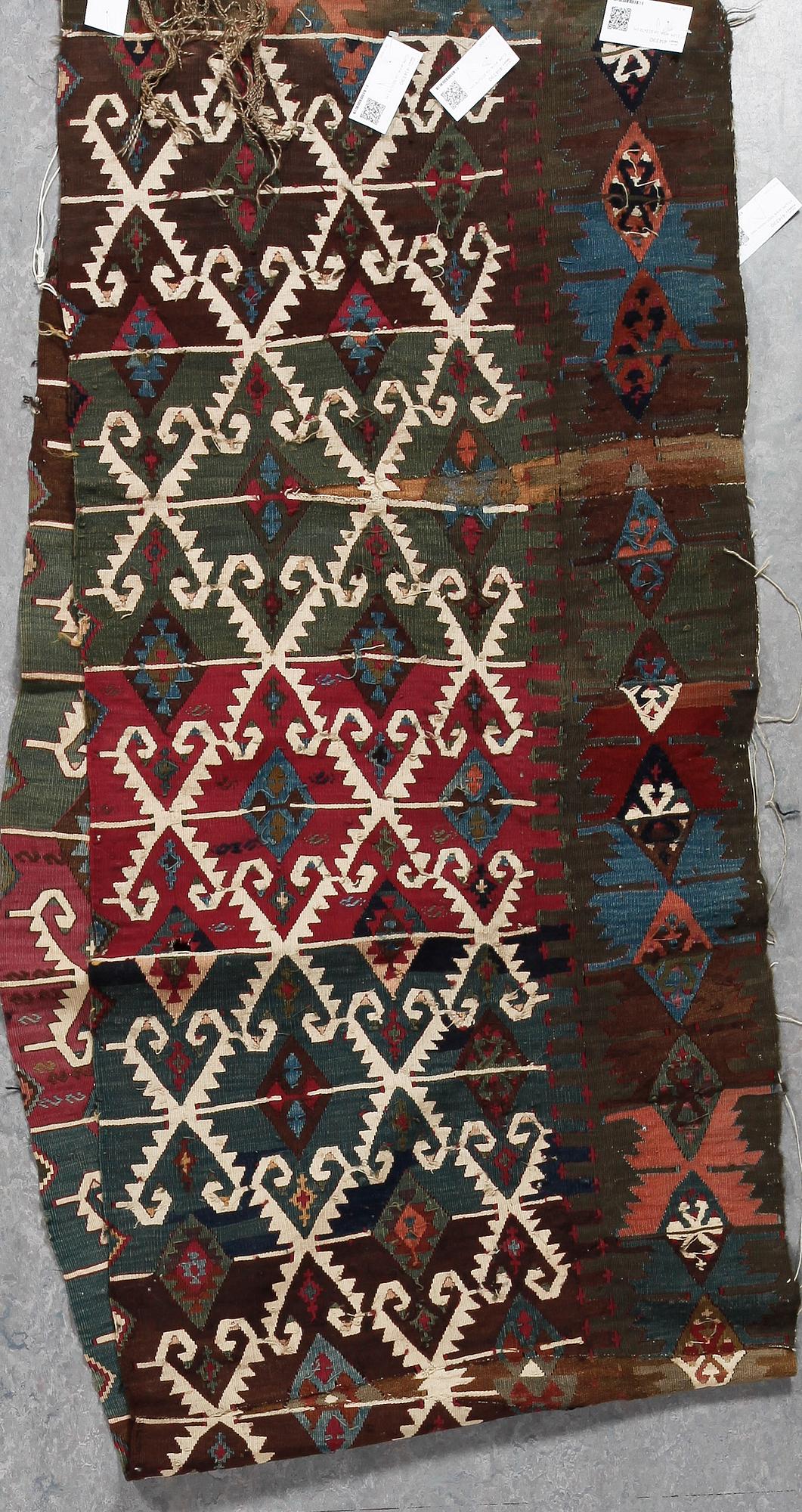 KELIM, antik, ca 303x78 cm.