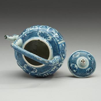 A blue and white tea pot with cover, Ming dynasty, Wanli (1572-1620).