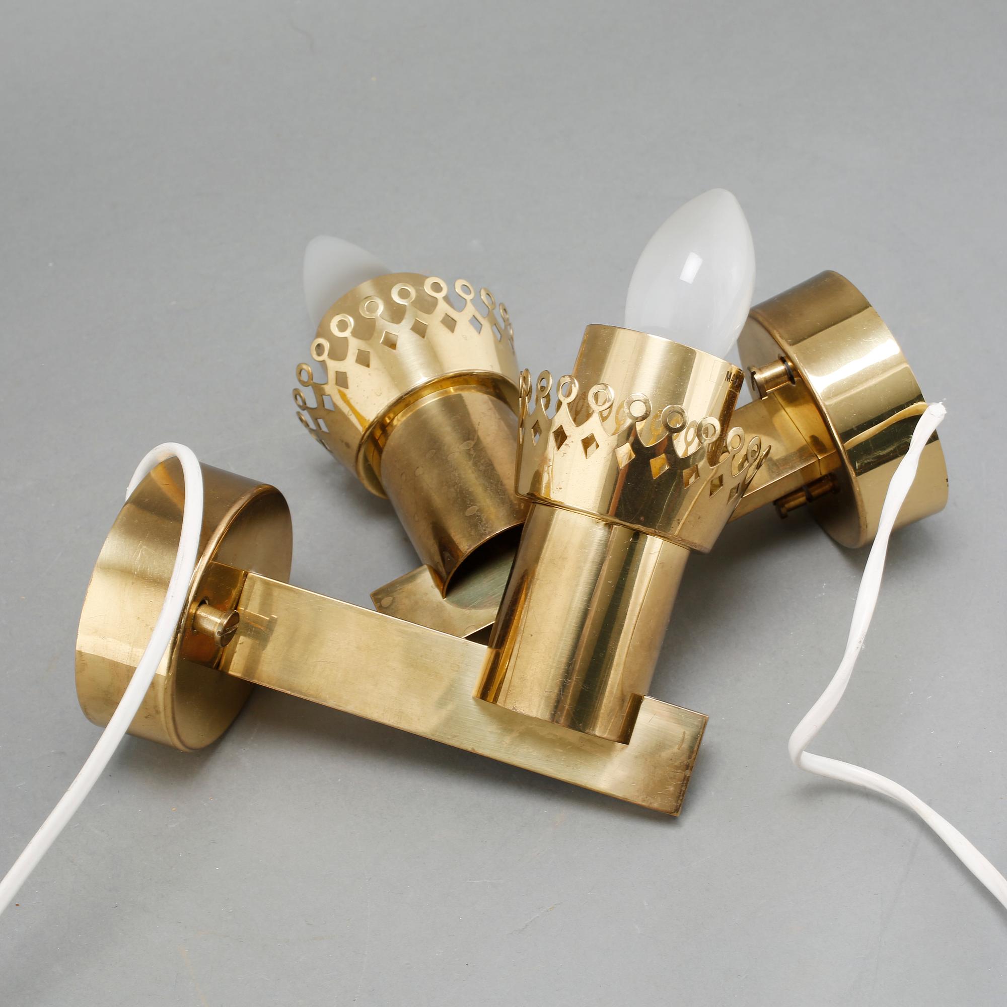 VÄGGLAMPOR, ett par, Hans Agne Jakobsson, Markaryd, 1900-talets andra hälft.