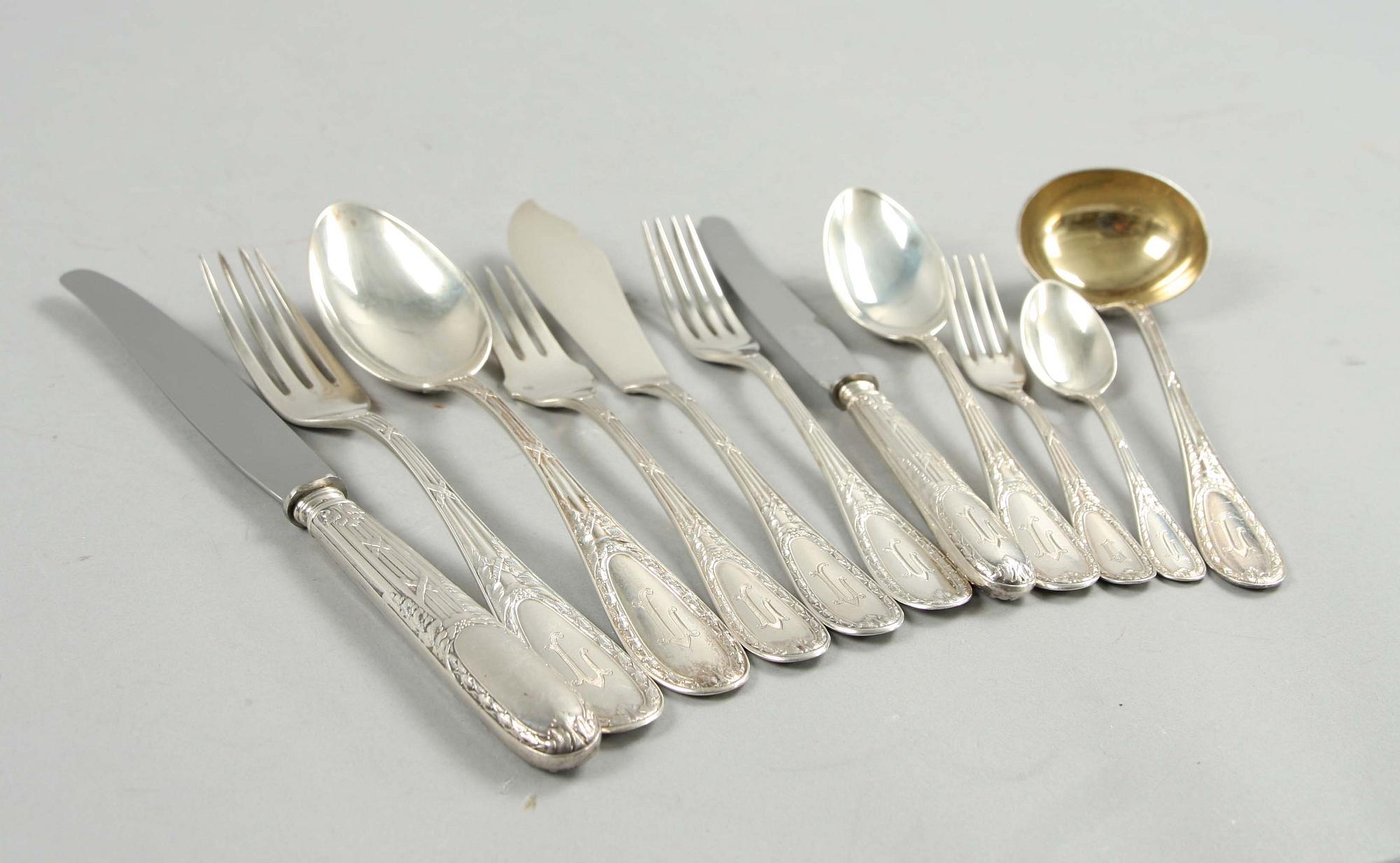 BESTICKUPPSÄTTNING, silver, "Louis XVI", CG Hallberg, 120 delar, 1911.