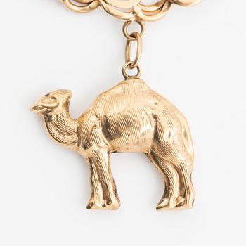 Armband 18K guld bismarcklänk, med berlocker.