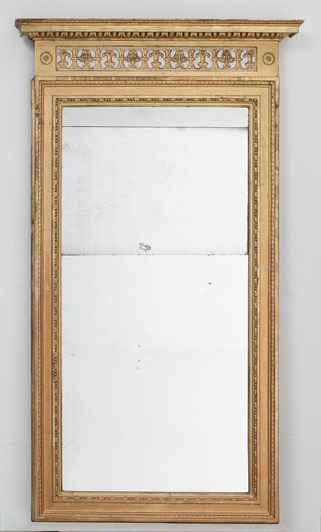 SPEGEL. Sengustaviansk.