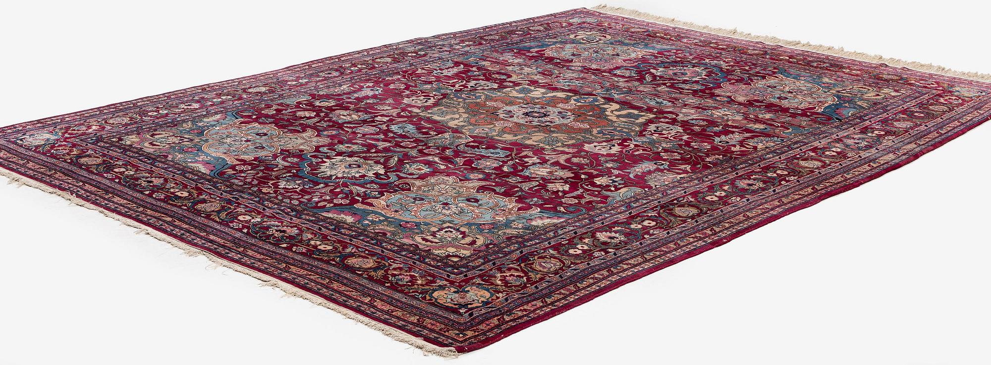 Matta, antik Teheran, norra Persien, ca 363 x 268 cm.