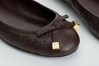 SKOR, "Debbie", Louis Vuitton.