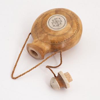 A birch flask by Tore Sunna, before 1963, signed.