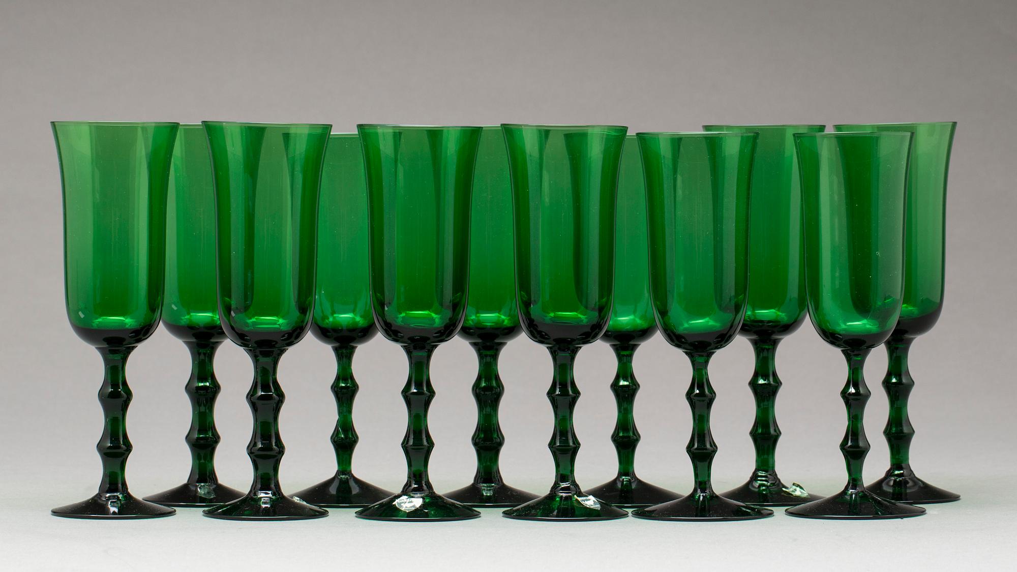 VINGLAS, 12 st, "Salut", Simon Gate Orrefors-Sandviken, 1900-talets första hälft.